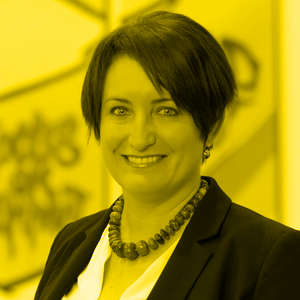 Mia Garlick Mia Garlick